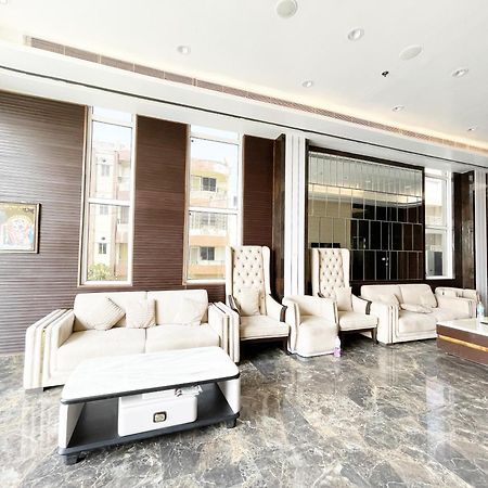 Hotel Tbs In Puri Luaran gambar