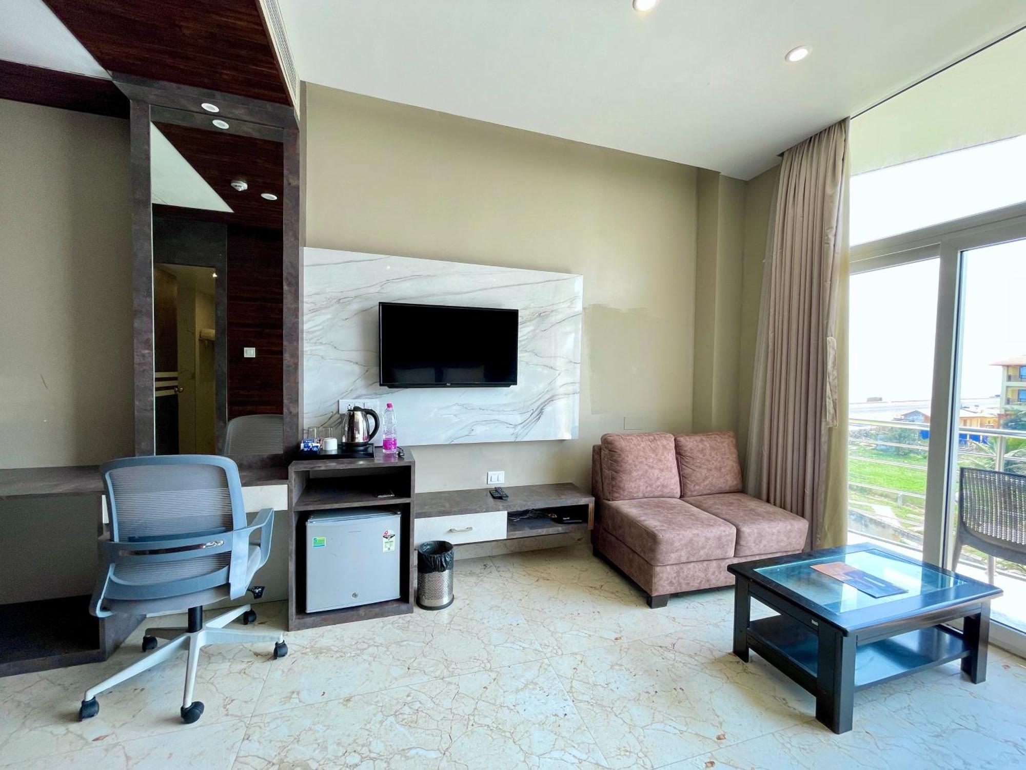 Hotel Tbs In Puri Luaran gambar