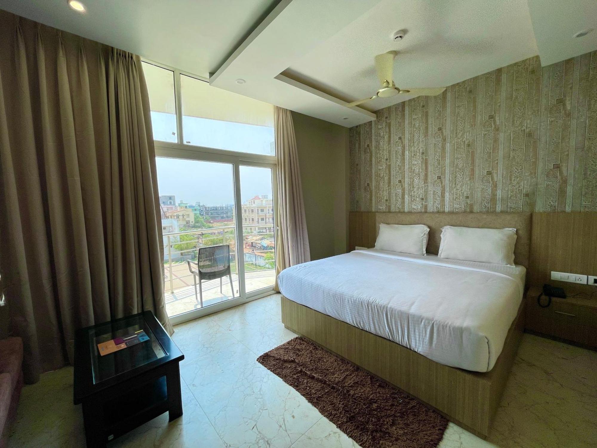 Hotel Tbs In Puri Luaran gambar