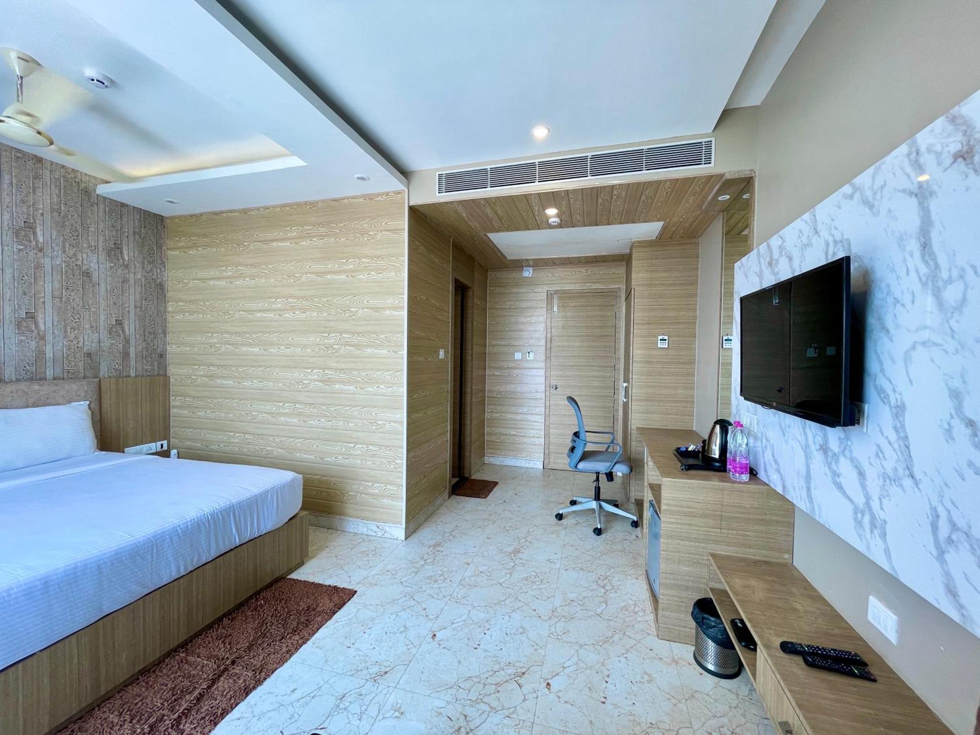 Hotel Tbs In Puri Luaran gambar