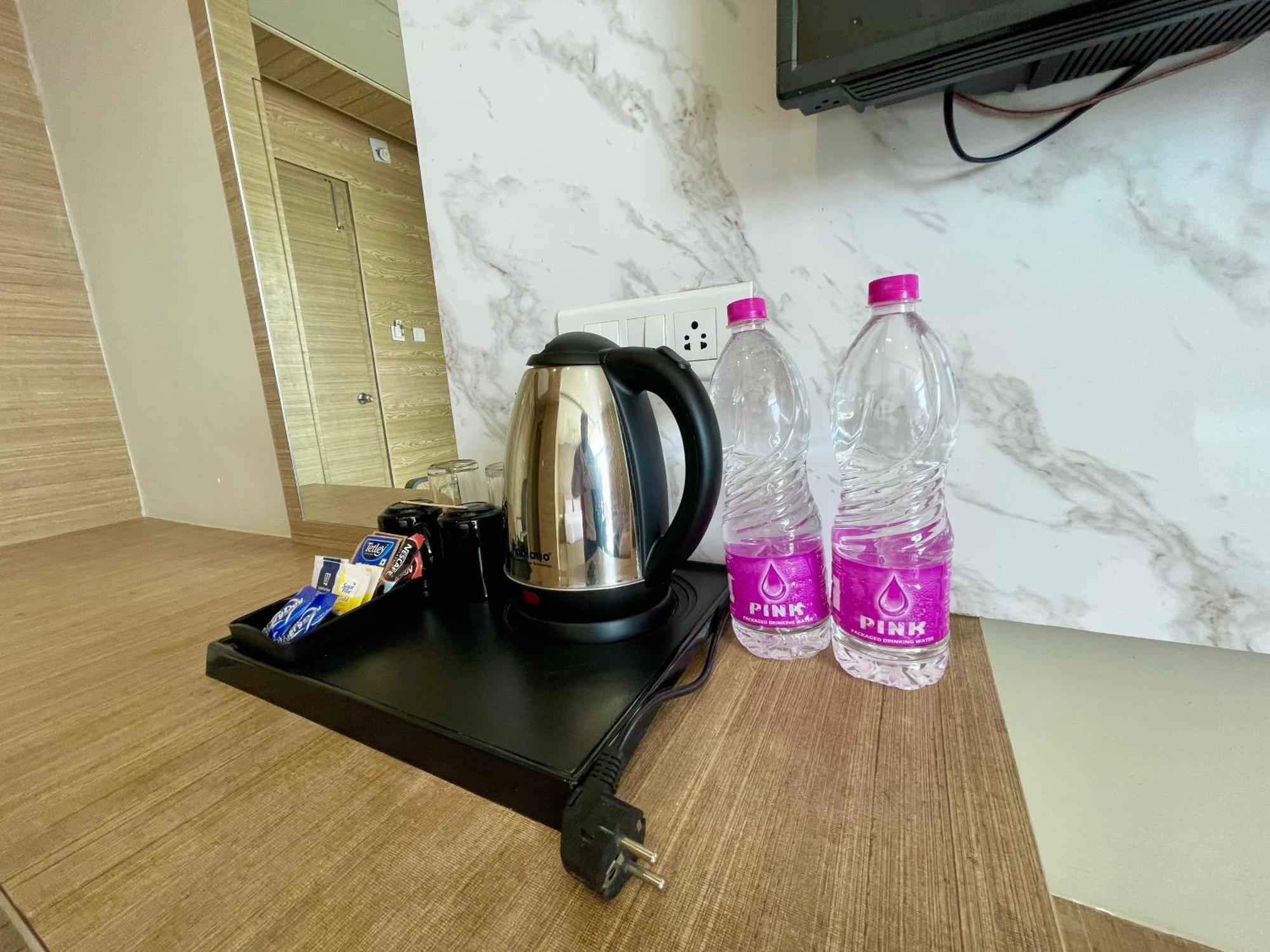 Hotel Tbs In Puri Luaran gambar