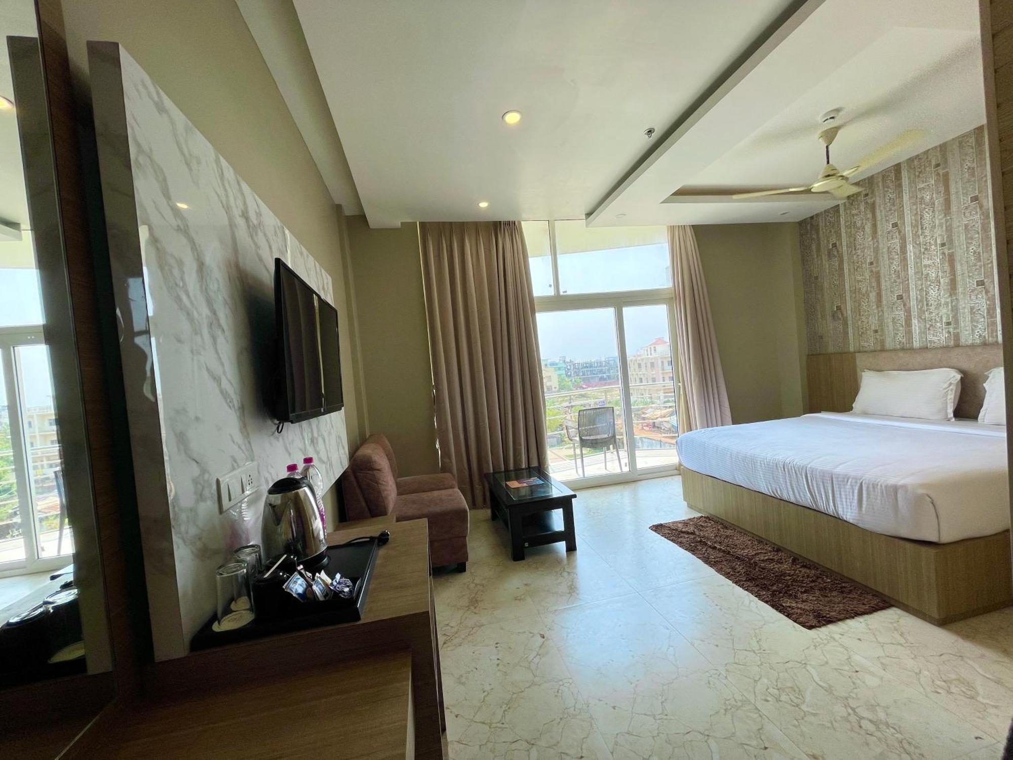 Hotel Tbs In Puri Luaran gambar